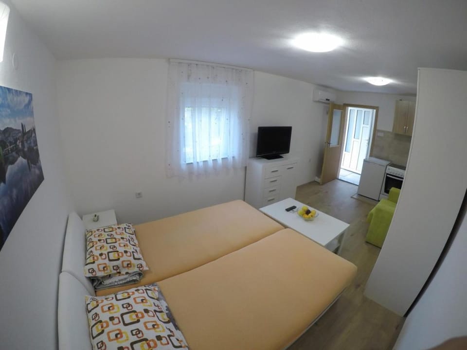 Apartman Hrupjela Bed and Breakfast in Dubrovnik-Neretva County