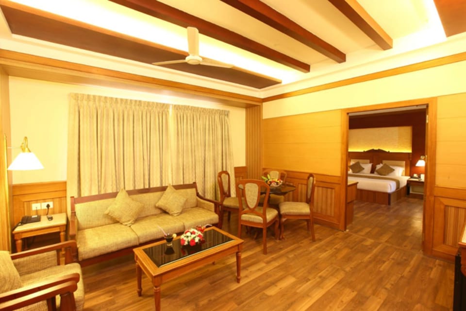 Communal lounge/ TV room