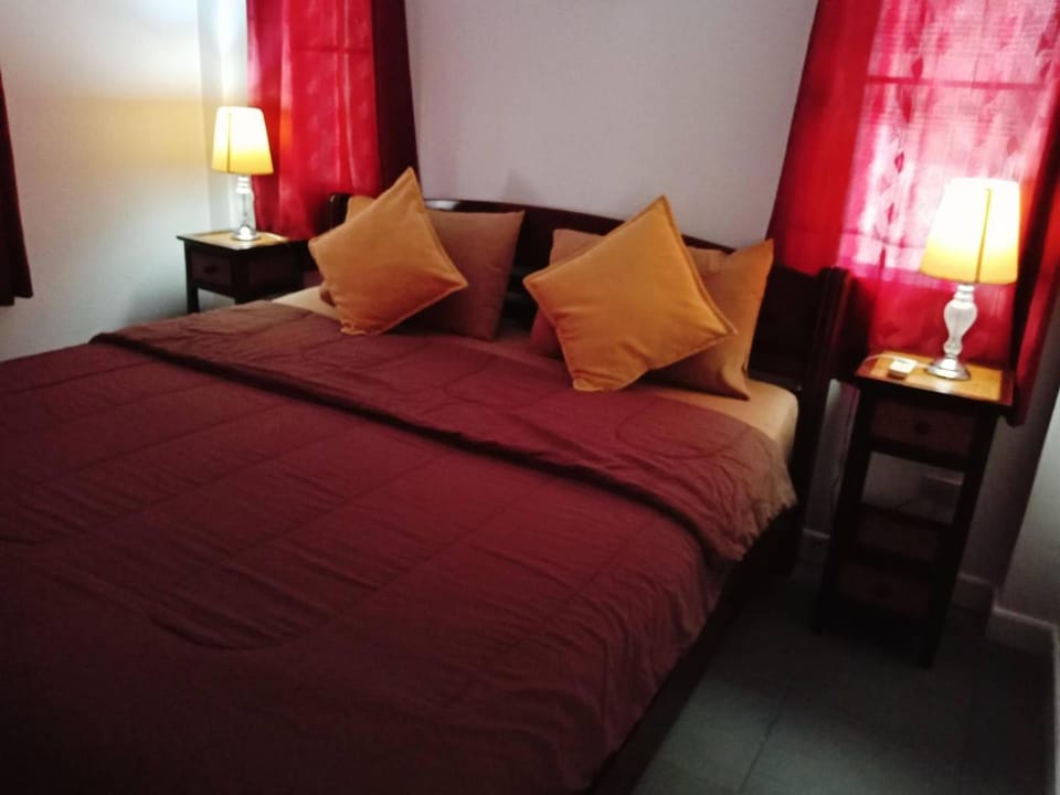 Hibiscus Cottage House in Ko Chang