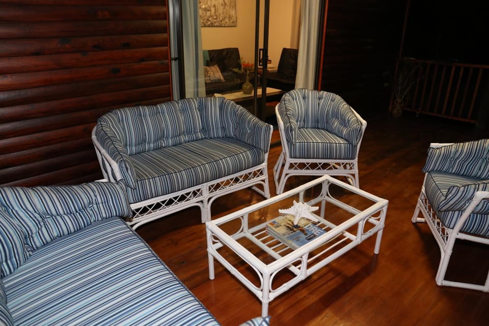 Patio, Seating area