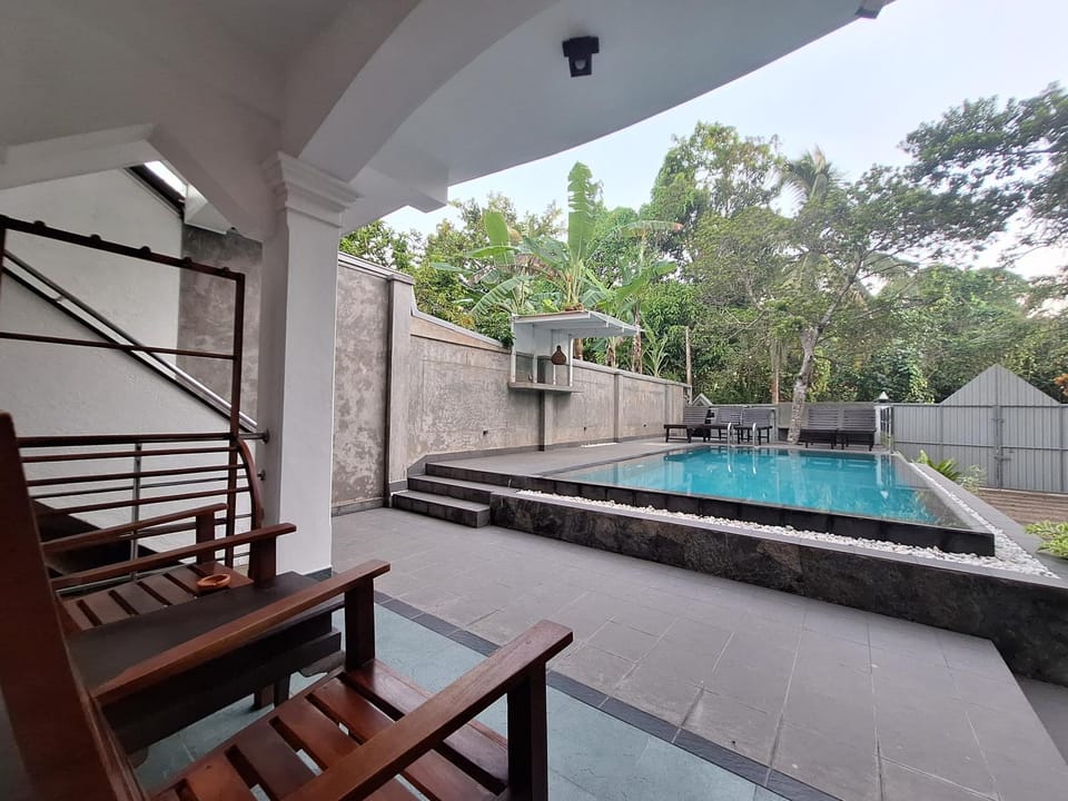 View (from property/room), Balcony/Terrace, Swimming pool