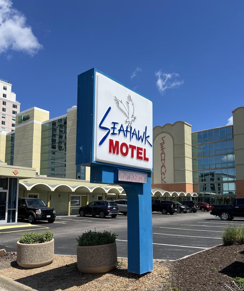 Property building, Facade/entrance, Property logo or sign, Street view, Parking