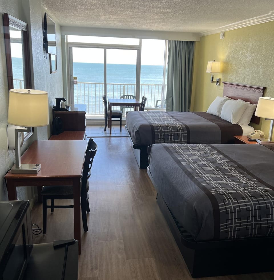Bed, View (from property/room), Balcony/Terrace, Photo of the whole room, Bedroom, Sea view