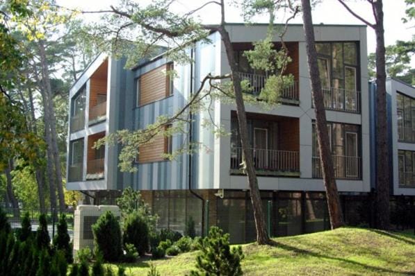 Property building, Facade/entrance