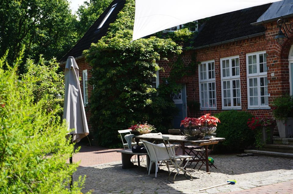 BBQ facilities, Garden