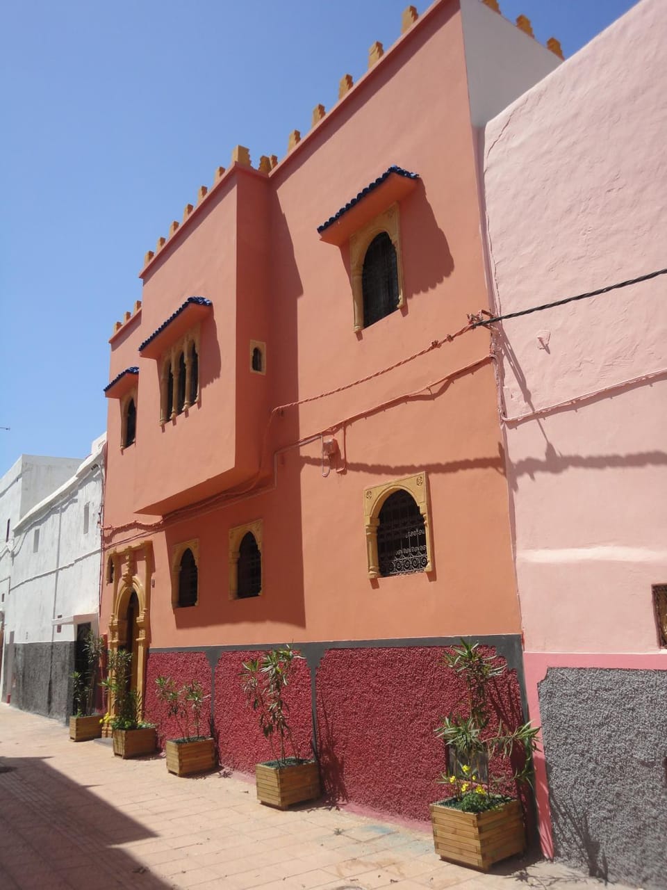 Facade/entrance