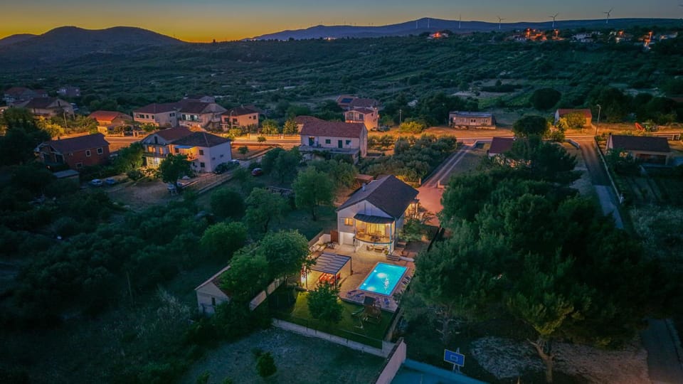Villa R&B heated pool Villa in Šibenik-Knin County, Croatia