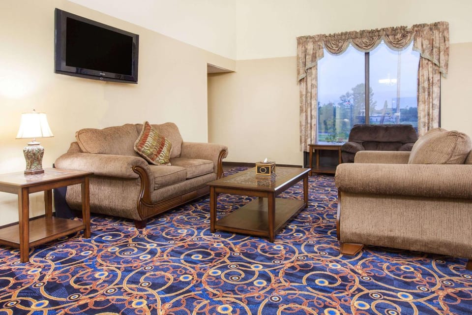 Lobby or reception, On site