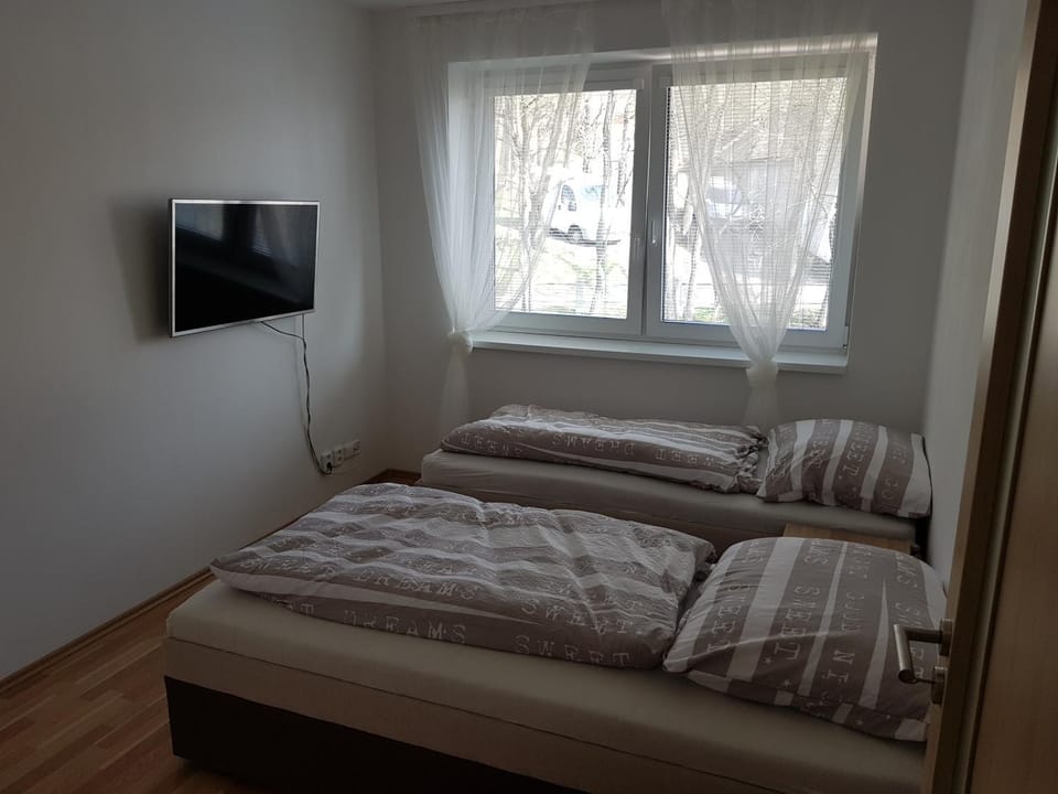 NEWLY BUILT APARTMENT 4 WITH BALCONY NEAR CENTER Apartment in Brno
