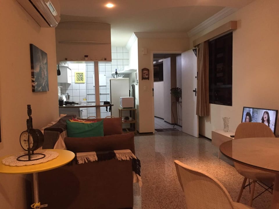 Communal lounge/ TV room, Night