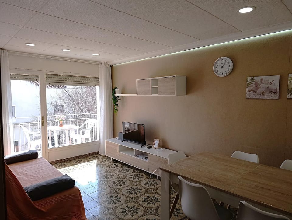 CALELLA DE LA COSTA ( Maresme - Costa Brava) Apartment in Calella