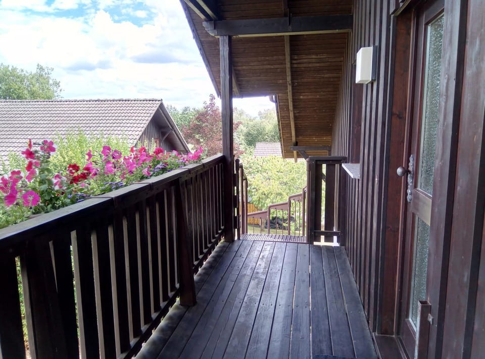 Spring, Garden, View (from property/room), Balcony/Terrace, acessibility