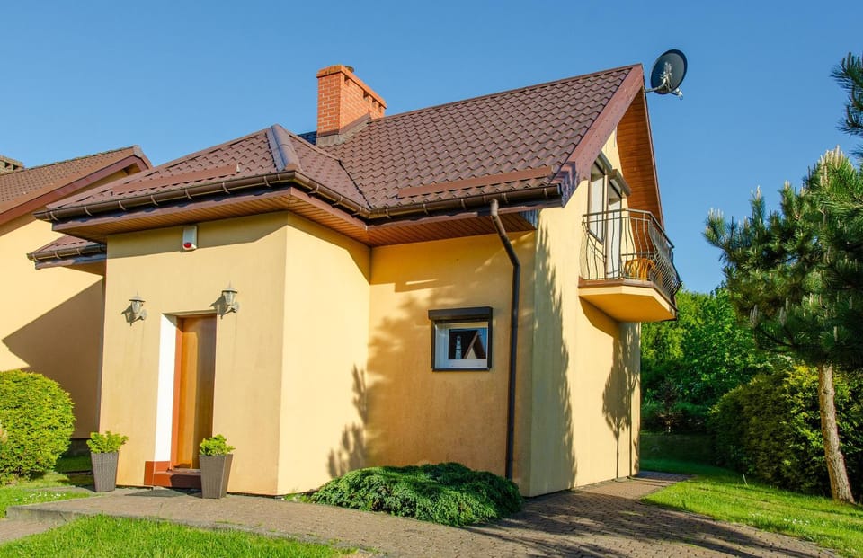 Property building, Garden