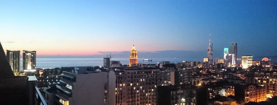 City view, Landmark view, Sea view, Street view