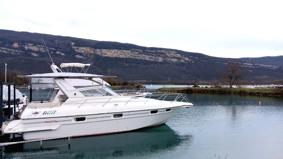 Eden marine Docked boat in Auvergne-Rhône-Alpes