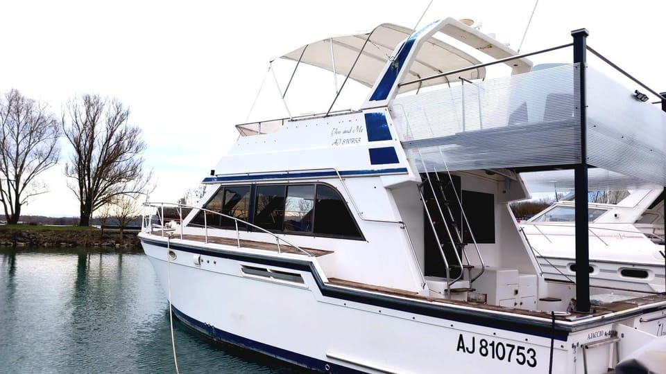 Eden marine Docked boat in Auvergne-Rhône-Alpes