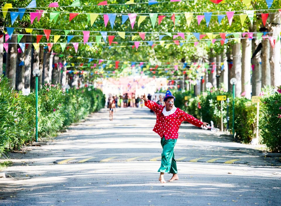 Staff, Day, People, Activities, Summer, On site, Entertainment