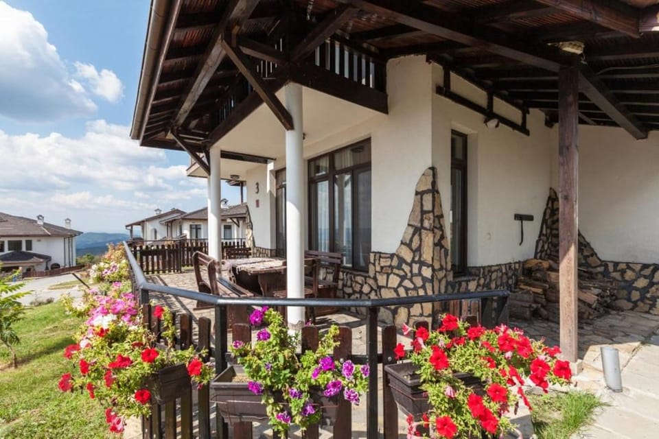 Balkana Village Nature lodge in Veliko Tarnovo Province, Bulgaria
