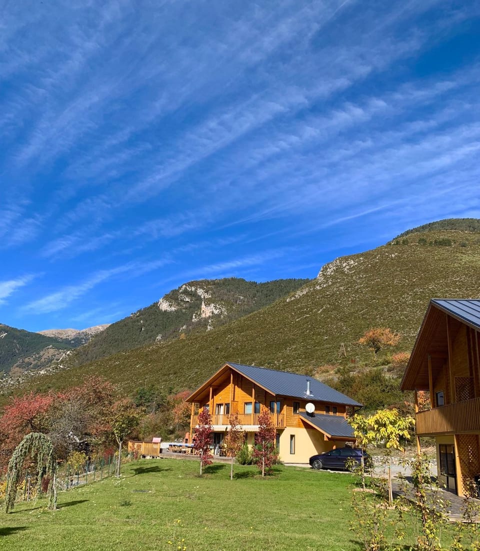 Les Chalets Fleurs de France - KOTA Apartment in Provence-Alpes-Côte d'Azur