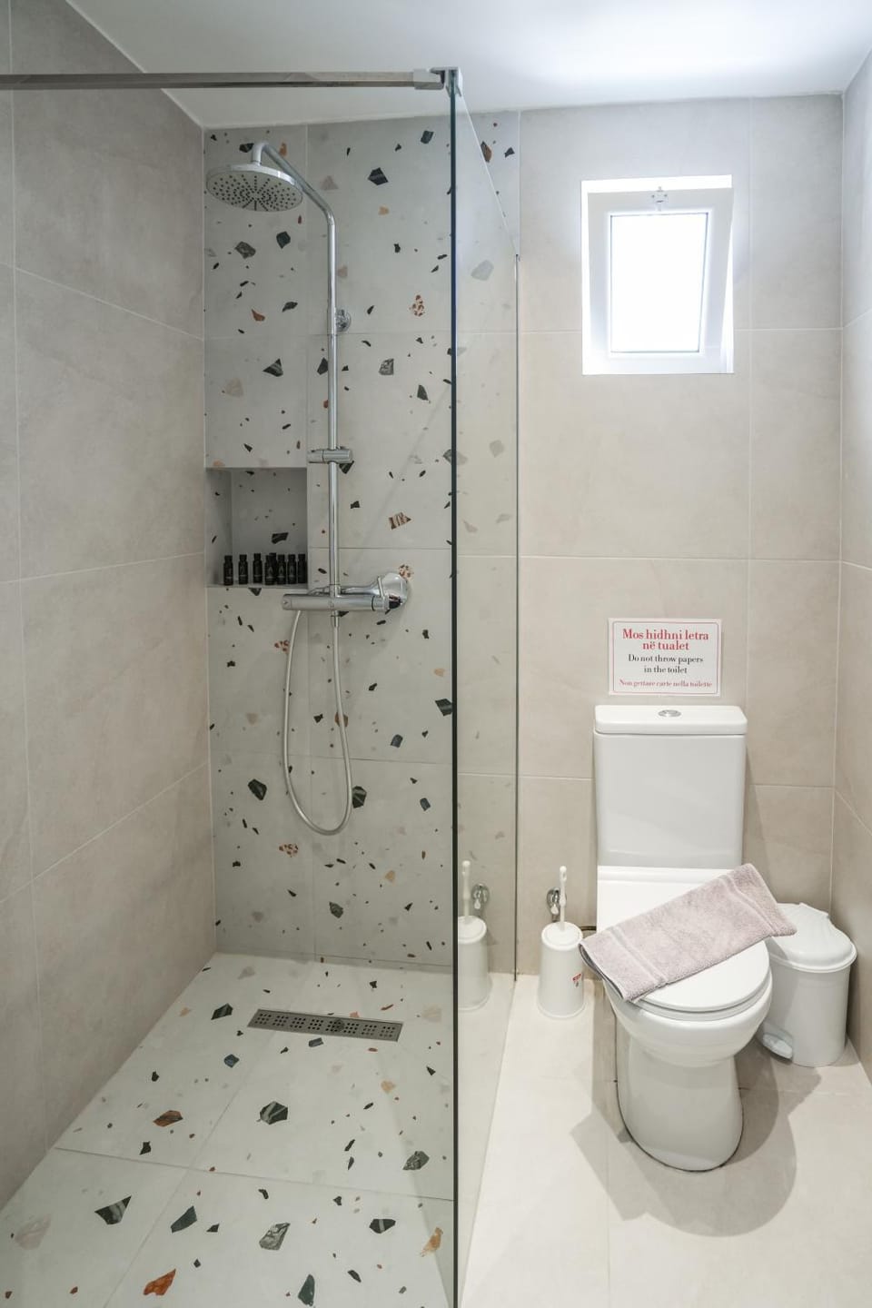 Shower, Toilet, Bathroom