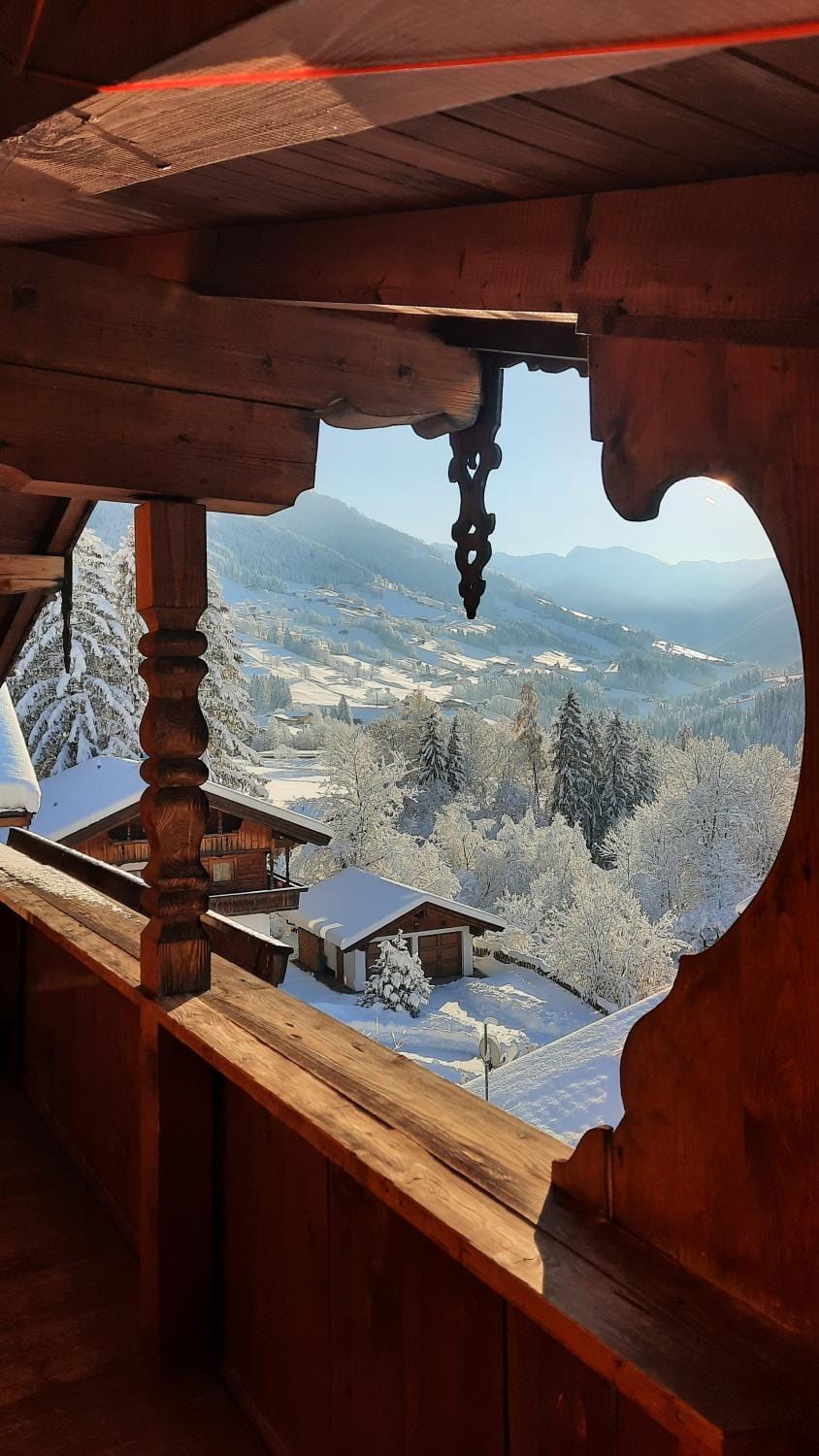 Haus Gmahblick Appartments Bed and Breakfast in Alpbach