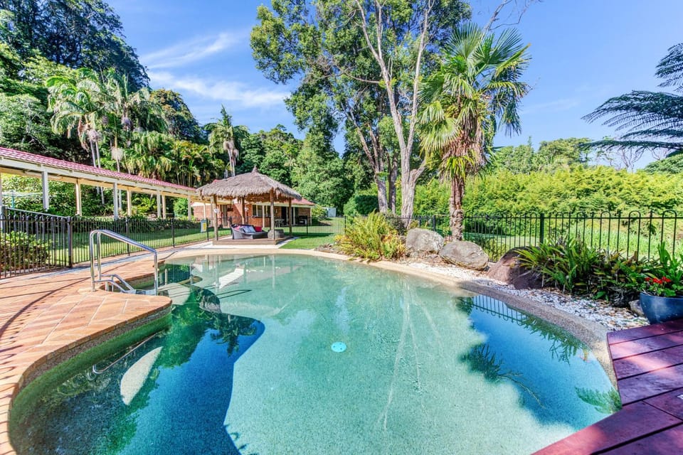 Property building, Swimming pool