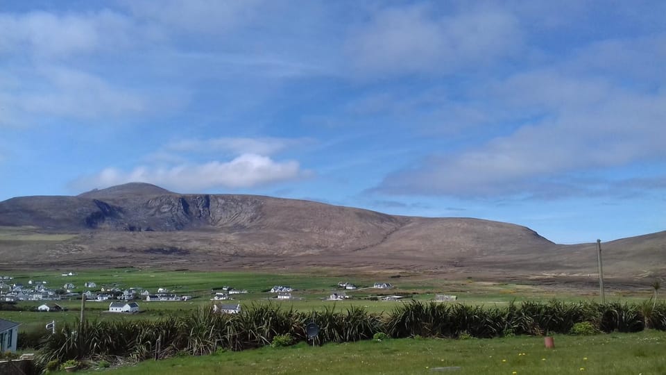 Nearby landmark, Spring, Neighbourhood, Natural landscape, On site