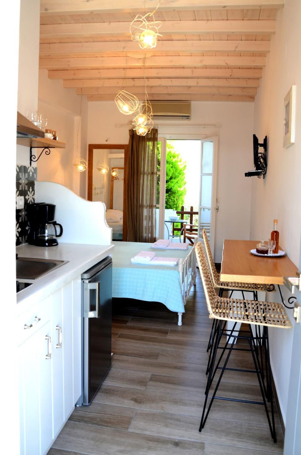 Filoxenia Studios Inn in Kea-Kythnos