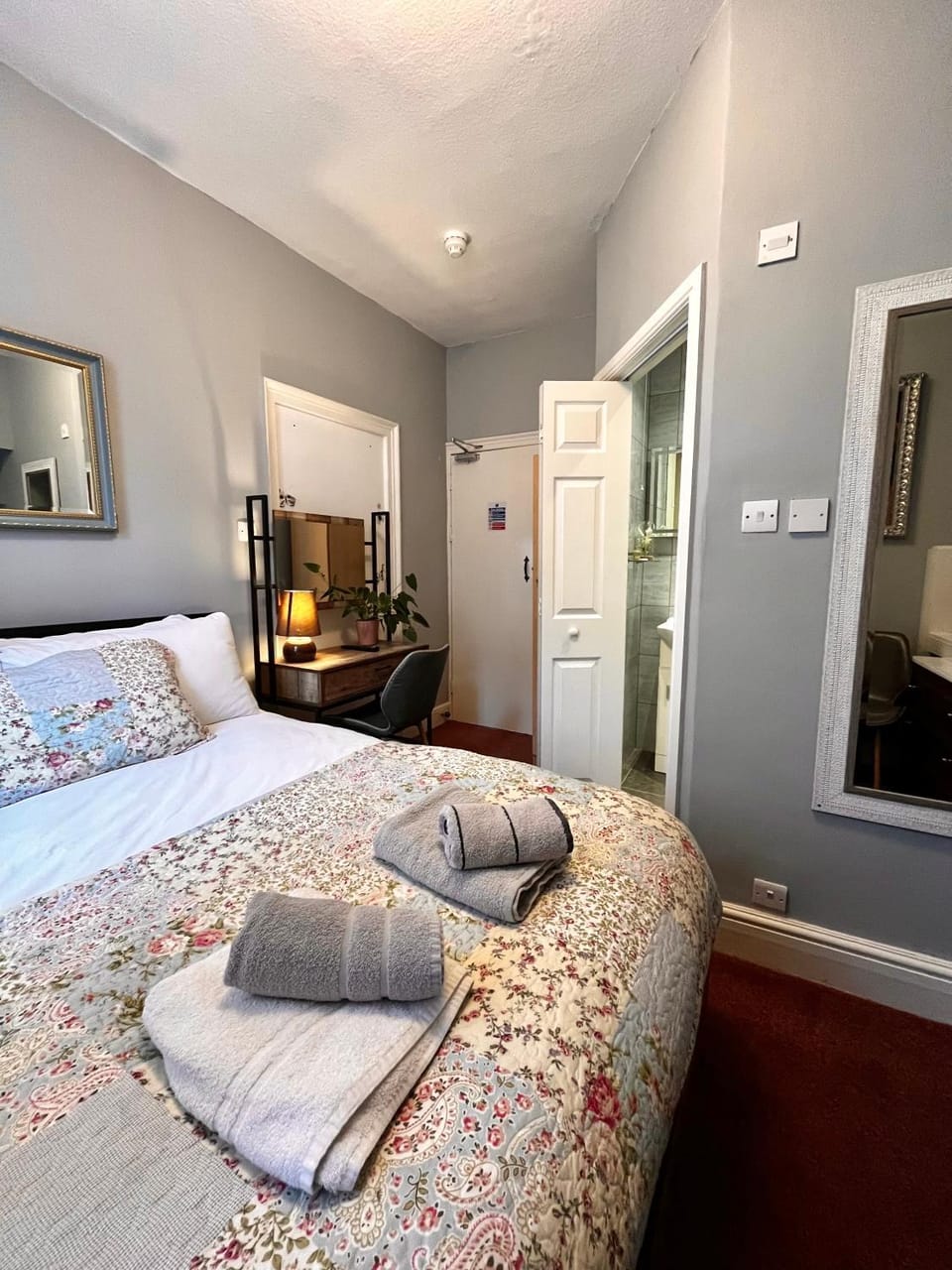 Relax Inn Guest House Bed and Breakfast in Brighton