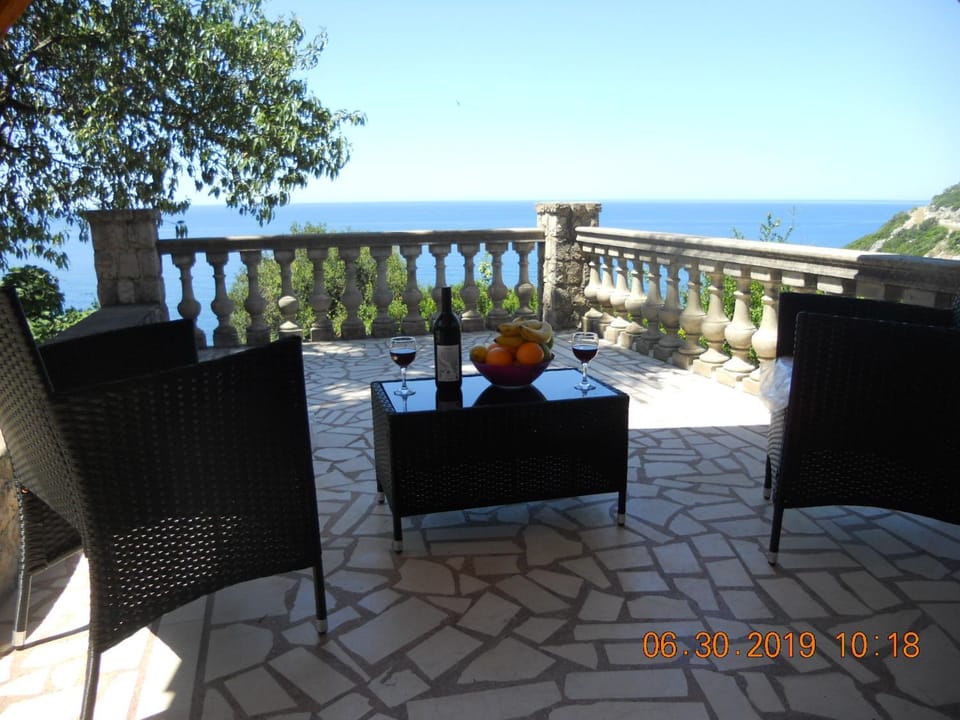 Blue Horizon Apartment in Ulcinj Municipality