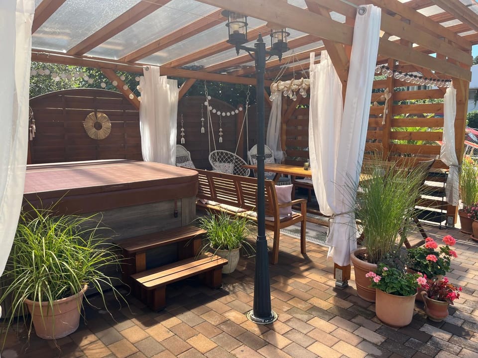 Patio, Garden