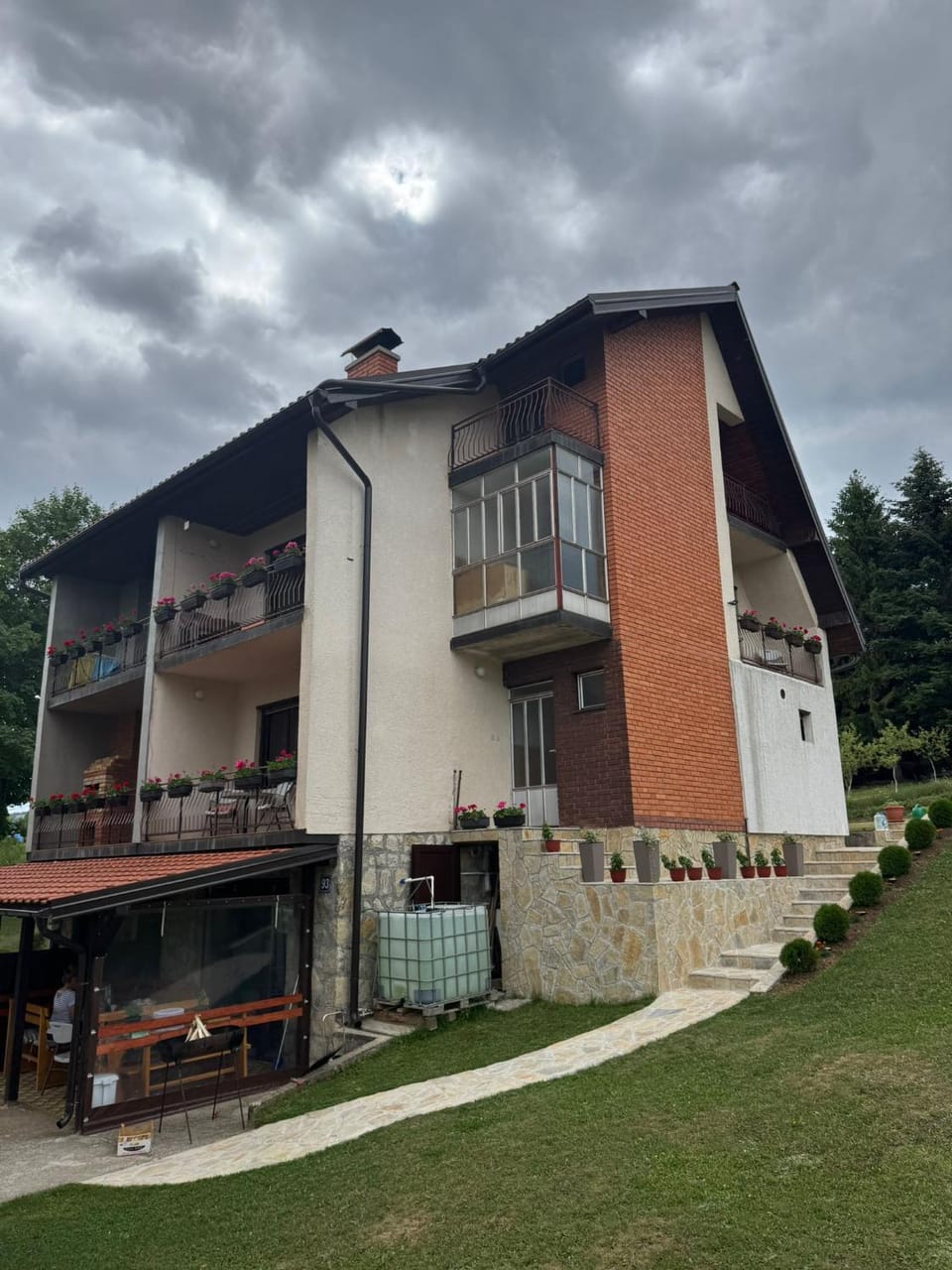 Property building, Balcony/Terrace