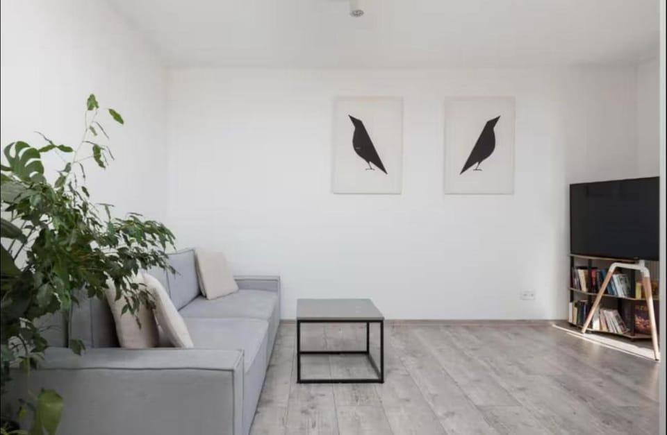 Shiraz Trio Apartament Apartment in Warsaw