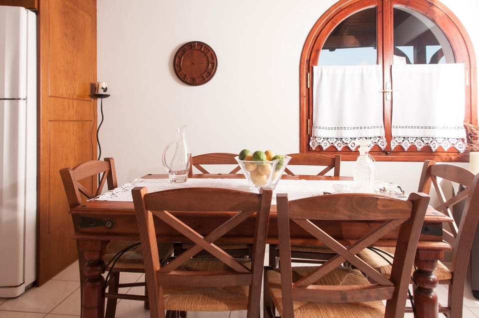 The house of "Angelina", magnificent view of the sea Apartment in Messenia