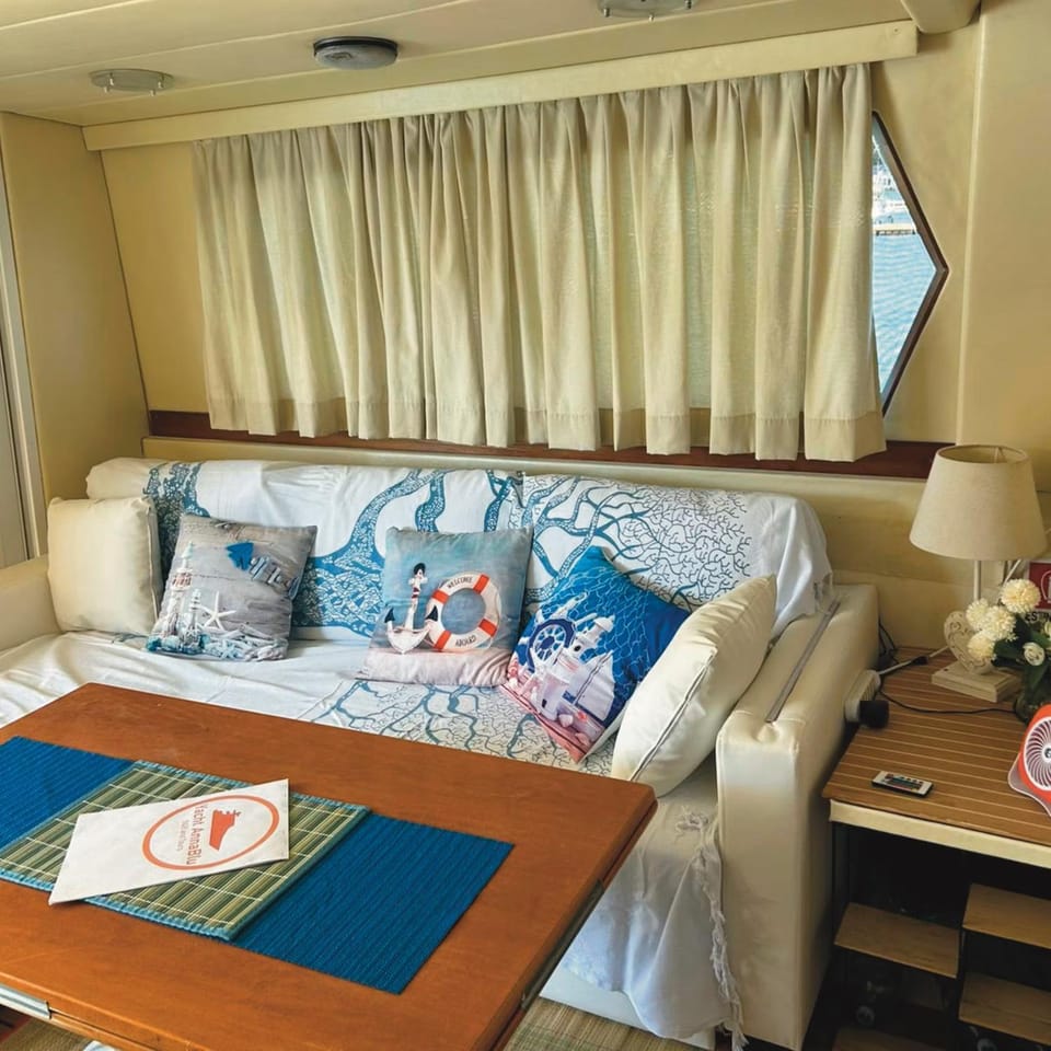 YachtAnnablu Docked boat in Porto Venere