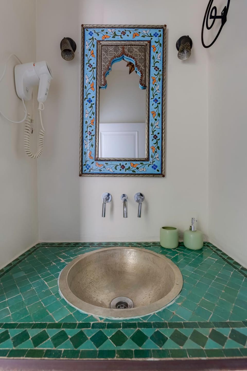 Bathroom, heating