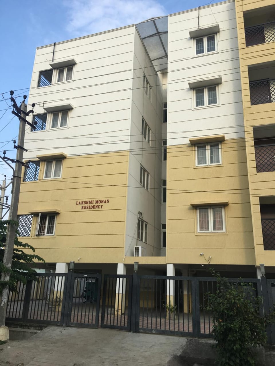 Property building, Facade/entrance, Property logo or sign