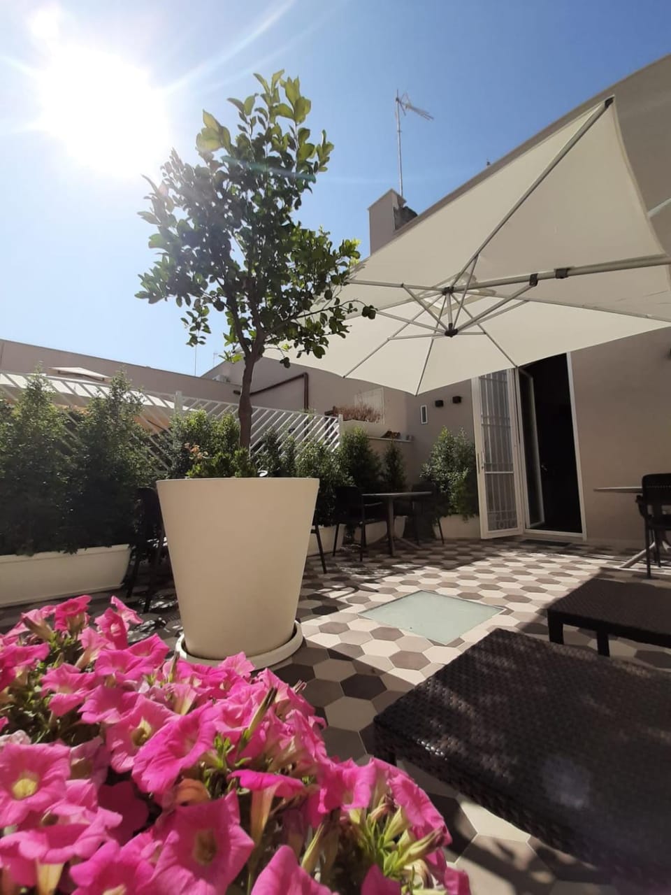Patio, Garden, Balcony/Terrace, Garden view, Internal: Not applicable to any particular room
