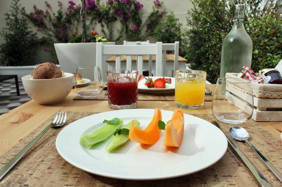 Food and drinks, Food, Breakfast, Continental breakfast