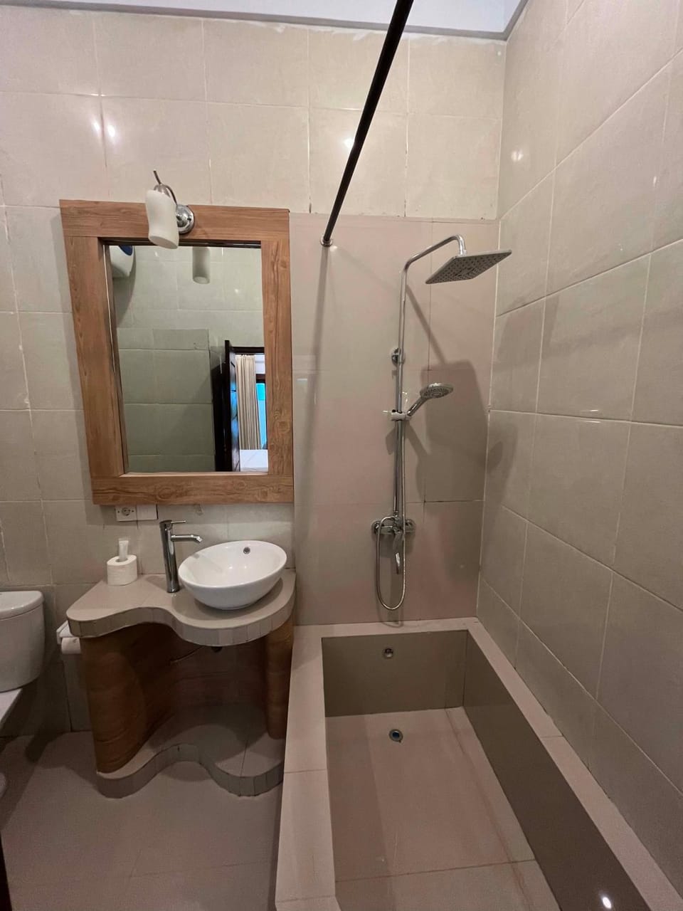 Shower, Toilet, Bathroom, Bath, towels