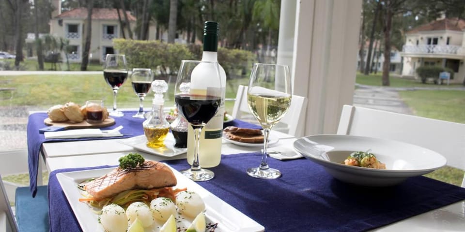 Restaurant/places to eat, Restaurant/places to eat