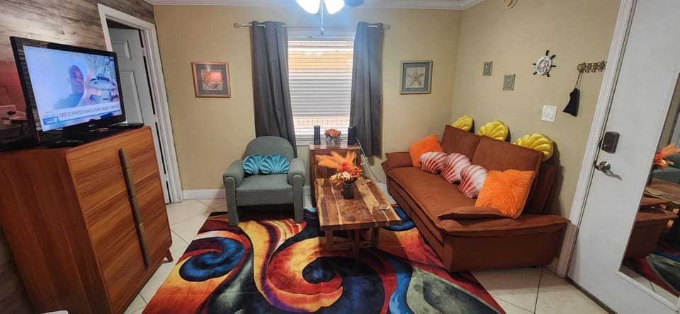Holiday Villas III #311 just steps from the beach Apartment hotel in Redington Shores