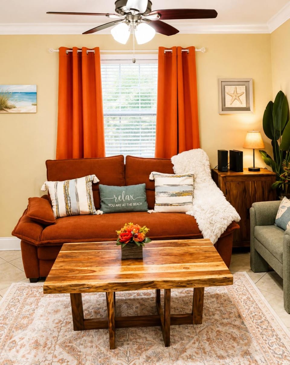 Holiday Villas III #311 just steps from the beach Apartment hotel in Redington Shores