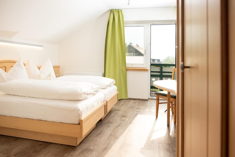 Balcony/Terrace, Photo of the whole room, Bedroom