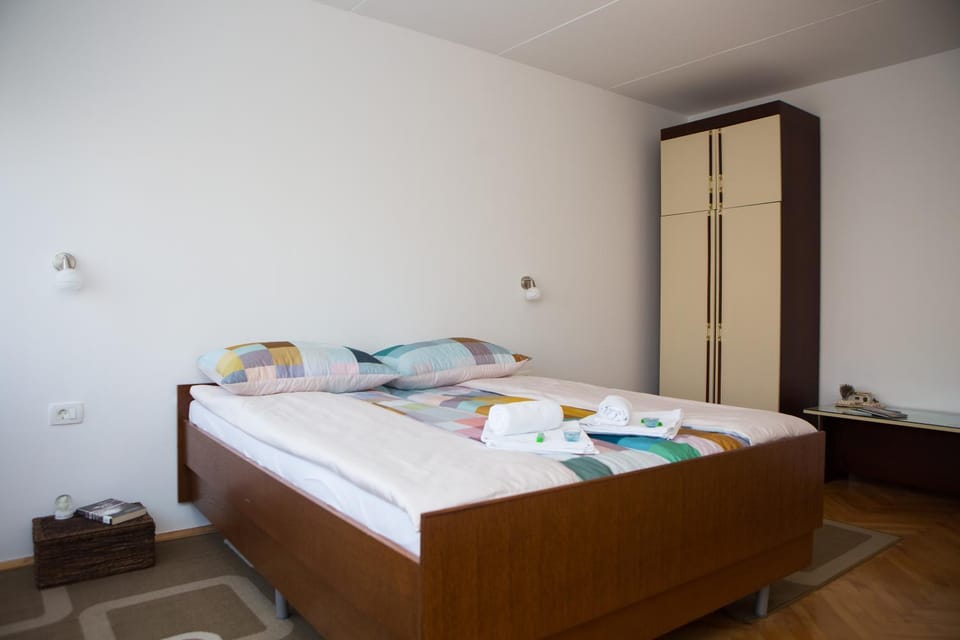 Bed, Photo of the whole room, Bedroom, towels, wardrobe
