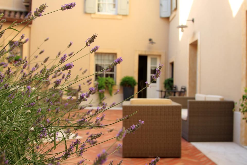 Patio, Inner courtyard view