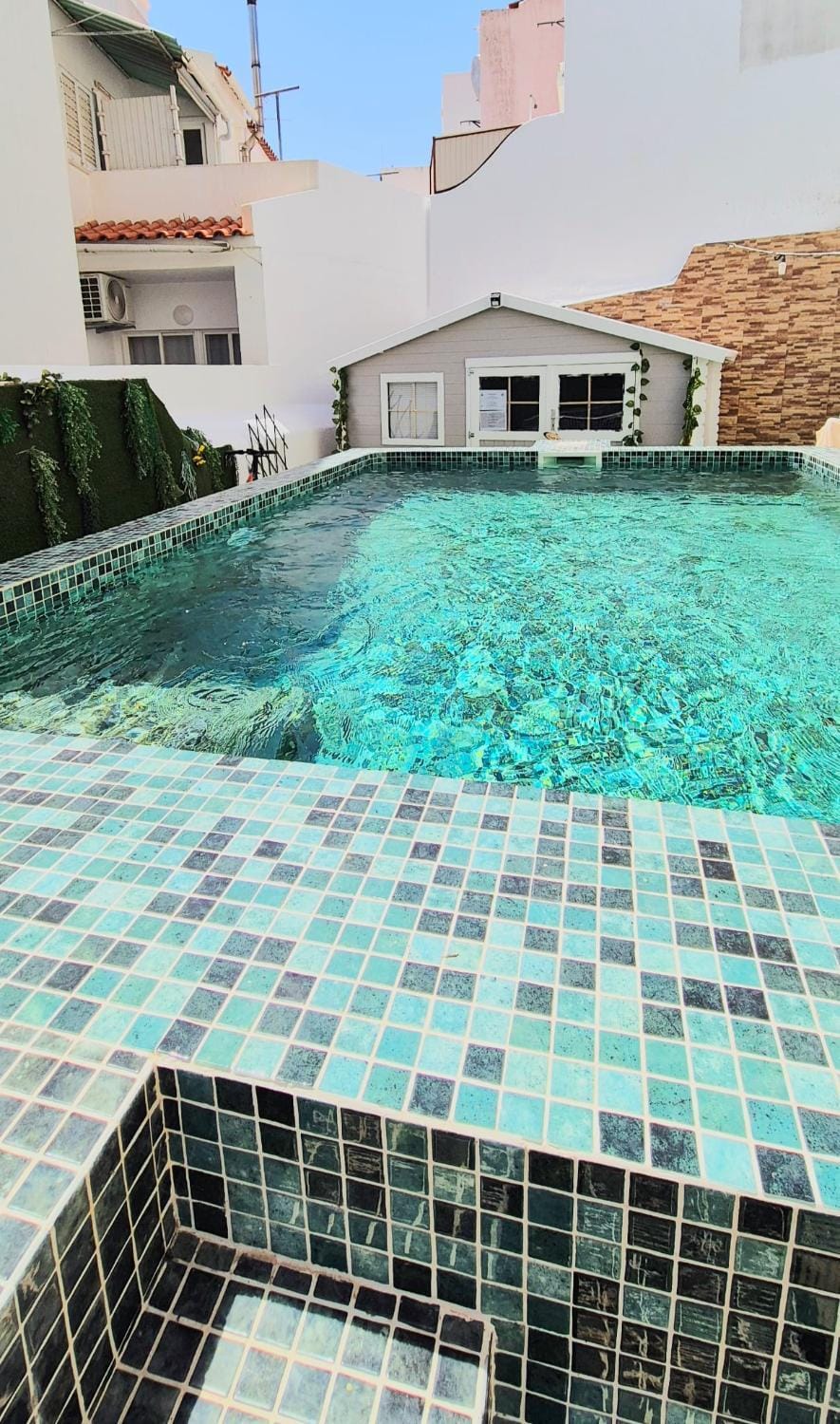 O Quintal Guesthouse Bed and Breakfast in Carvoeiro
