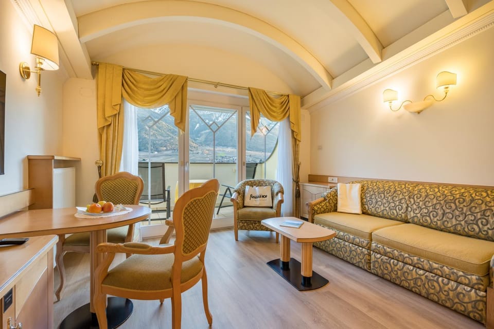 Living room, Seating area, Mountain view