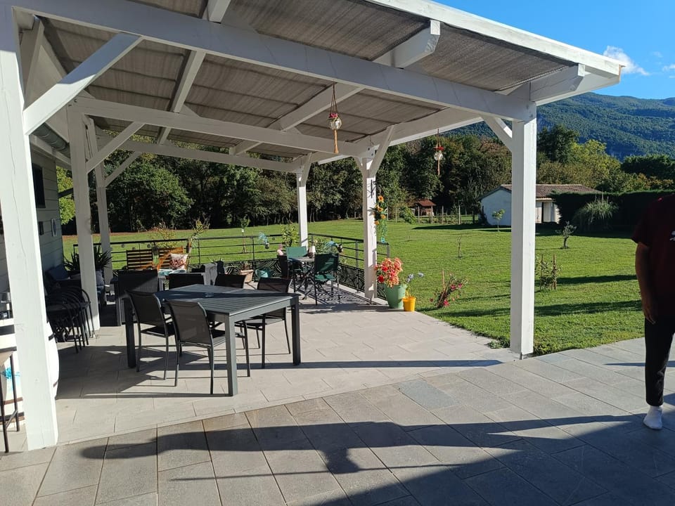 La vallée des noyers Bed and Breakfast in Auvergne-Rhône-Alpes