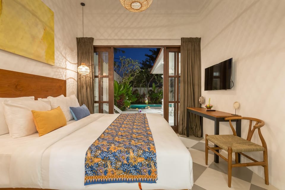 Property building, Bed, Bedroom